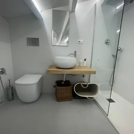 - Casa Sul Mare Di Marina Corta * Липари